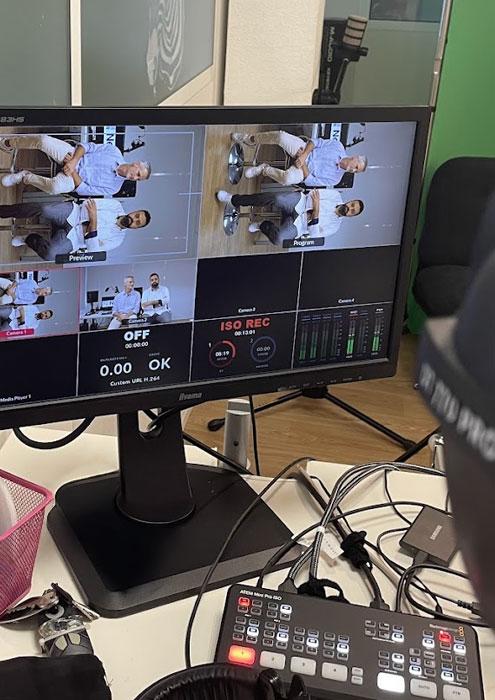 Équipe en post-production Média